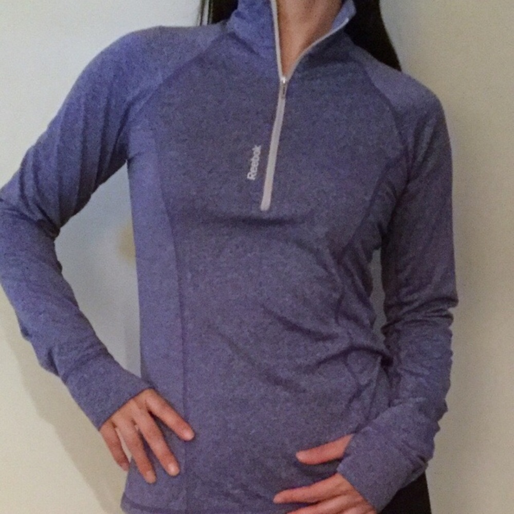 Reebok activewear top, like new! - Picture 1 of 9